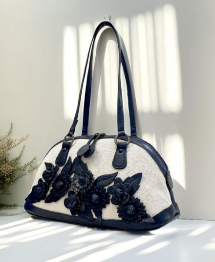 LINO リーノ セミショルダ―バッグ